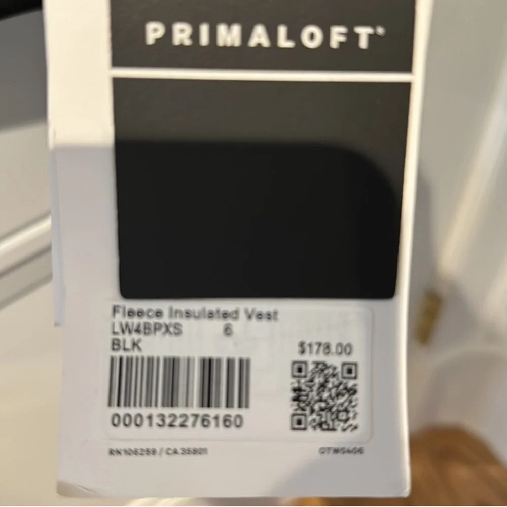 🆕WT! Lululemon Fleece-Lined Running Vest in Black • Woman’s Size 6 - Picture 8 of 10